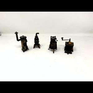 Vintage Durham Industries Doll house furniture 1976 lot of 4 pieces